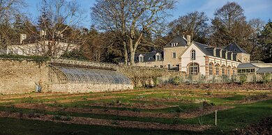 Domaine De Locguénolé & Spa