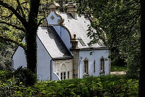 Domaine De Locguénolé & Spa