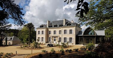 Domaine De Locguénolé & Spa