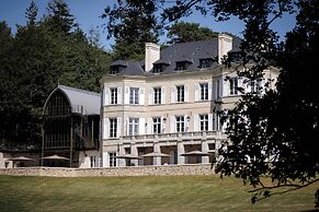 Domaine De Locguénolé & Spa