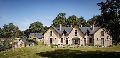 Domaine De Locguénolé & Spa