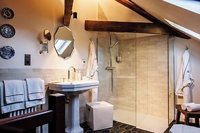 Domaine De Locguénolé & Spa