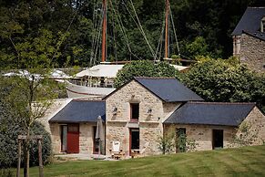 Domaine De Locguénolé & Spa