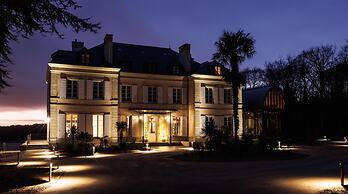 Domaine De Locguénolé & Spa