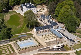 Domaine De Locguénolé & Spa
