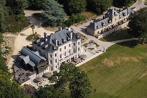 Domaine De Locguénolé & Spa