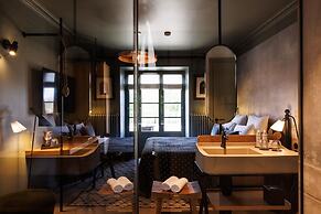 Domaine De Locguénolé & Spa