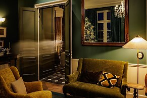 Domaine De Locguénolé & Spa