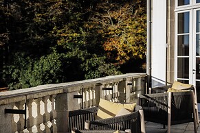 Domaine De Locguénolé & Spa