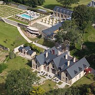 Domaine De Locguénolé & Spa