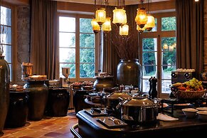 Domaine De Locguénolé & Spa