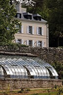 Domaine De Locguénolé & Spa