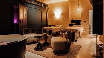 Domaine De Locguénolé & Spa
