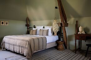 Domaine De Locguénolé & Spa