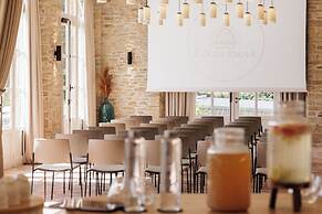 Domaine De Locguénolé & Spa