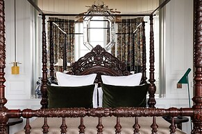 Domaine De Locguénolé & Spa