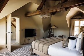 Domaine De Locguénolé & Spa