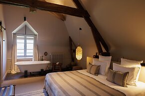 Domaine De Locguénolé & Spa