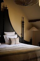 Domaine De Locguénolé & Spa