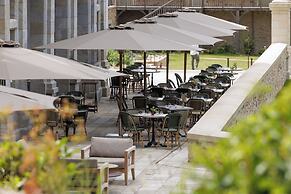 Domaine De Locguénolé & Spa