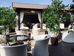 DZirconia Elagin Island Apartments