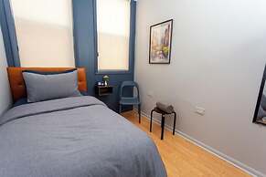 Chicago Parthenon Hostel