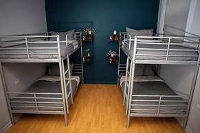 Chicago Parthenon Hostel