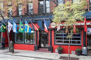 Chicago Parthenon Hostel