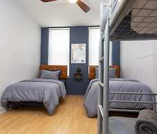 Chicago Parthenon Hostel