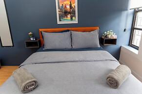 Chicago Parthenon Hostel