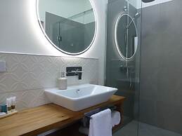 The Bay House Beachfront Accommodation