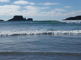 The Bay House Beachfront Accommodation