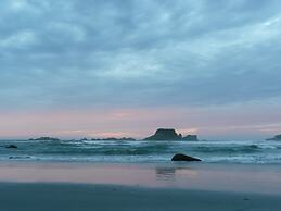 The Bay House Beachfront Accommodation