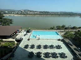 Chiangkhong Teak Garden Riverfront Onsen Hotel