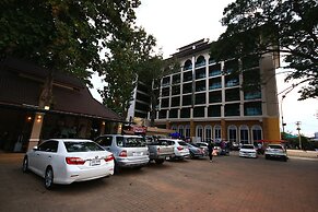 Chiangkhong Teak Garden Riverfront Onsen Hotel