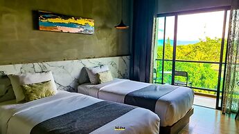 Chiangkhong Teak Garden Riverfront Onsen Hotel