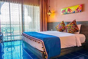 Chiangkhong Teak Garden Riverfront Onsen Hotel