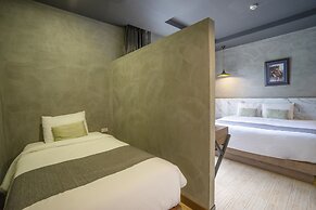 Chiangkhong Teak Garden Riverfront Onsen Hotel