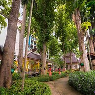 Chiangkhong Teak Garden Riverfront Onsen Hotel