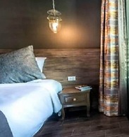 Chiangkhong Teak Garden Riverfront Onsen Hotel