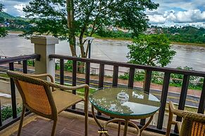 Chiangkhong Teak Garden Riverfront Onsen Hotel