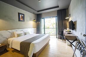 Chiangkhong Teak Garden Riverfront Onsen Hotel