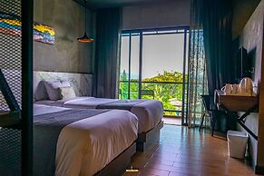 Chiangkhong Teak Garden Riverfront Onsen Hotel