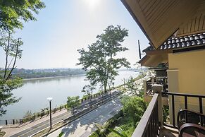 Chiangkhong Teak Garden Riverfront Onsen Hotel