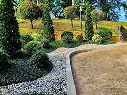 Chiangkhong Teak Garden Riverfront Onsen Hotel