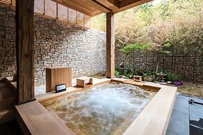 Sono Belle Cheongsong