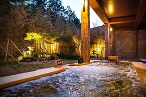 Sono Belle Cheongsong