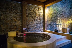 Sono Belle Cheongsong