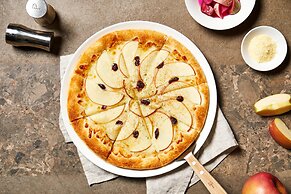 Sono Belle Cheongsong