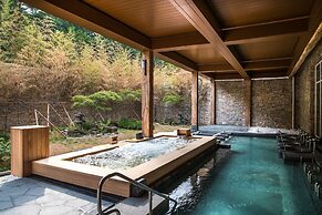 Sono Belle Cheongsong